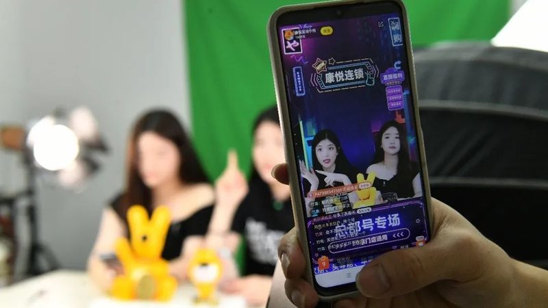 冰箱内胆破裂是一个常见的故障，主要原因是以下几种：